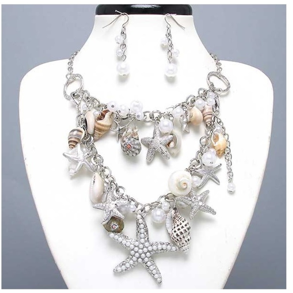 Jewelry - Nautical Pearl Starfish Seashell Charm Necklace